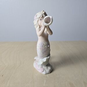 Enesco 1993 "Aria" Figurine Mermaid Blowing Conch